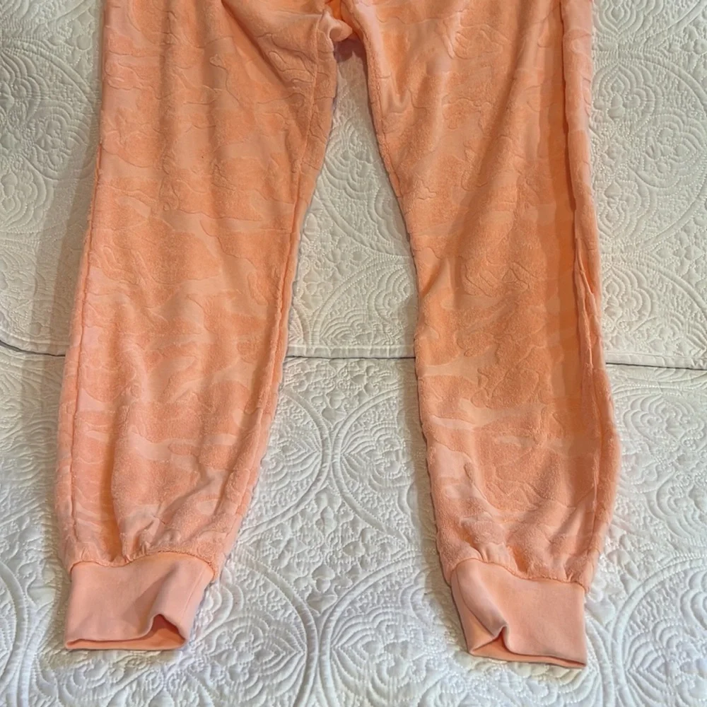 Jessica Simpson The Warm Up jogger set, medium top, large bottom, NWT‎